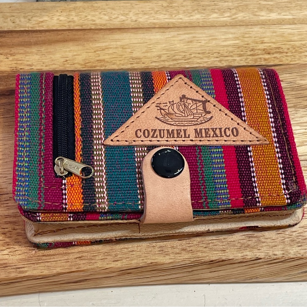 New Mexicana wallet with key ring